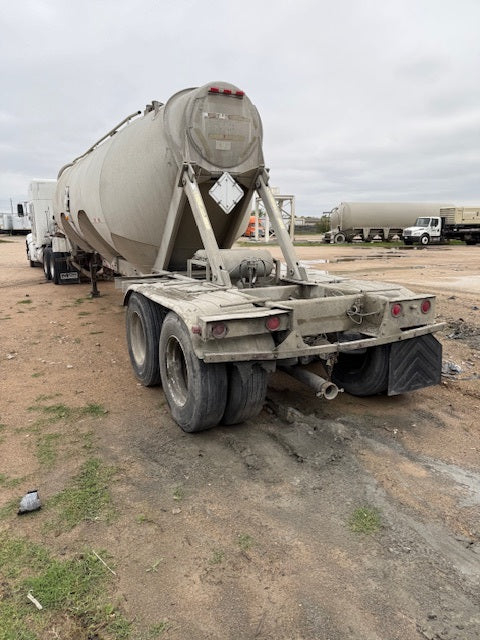 1994 Heil Pneumatic Tanker Trailer